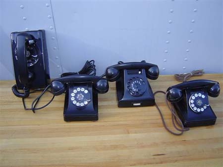 Telephones,black