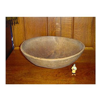 Wood bowl, 17in dia